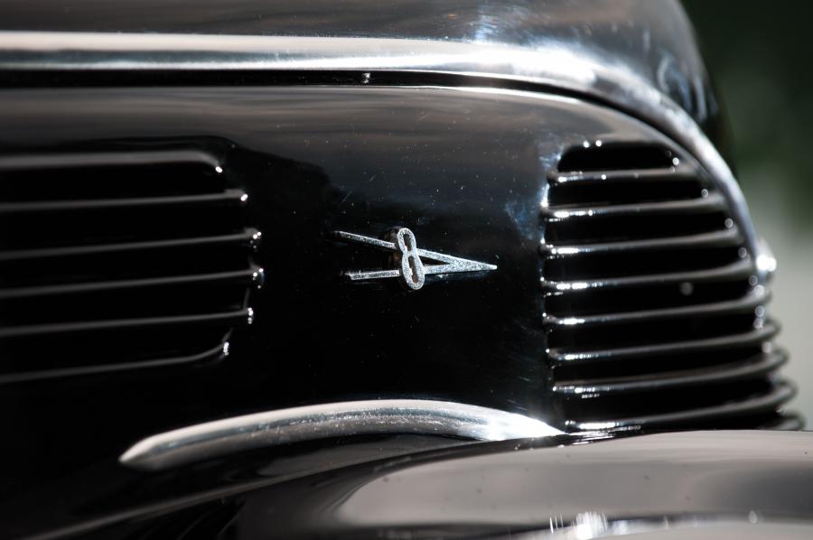  Ford DeLuxe 5-Window Coupe 1938 года  (фото 12 из 22)